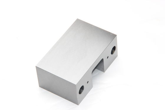 औद्योगिक के लिए प्रेसिजन प्लास्टिक इंजेक्शन मोल्डिंग मशीन पार्ट्स